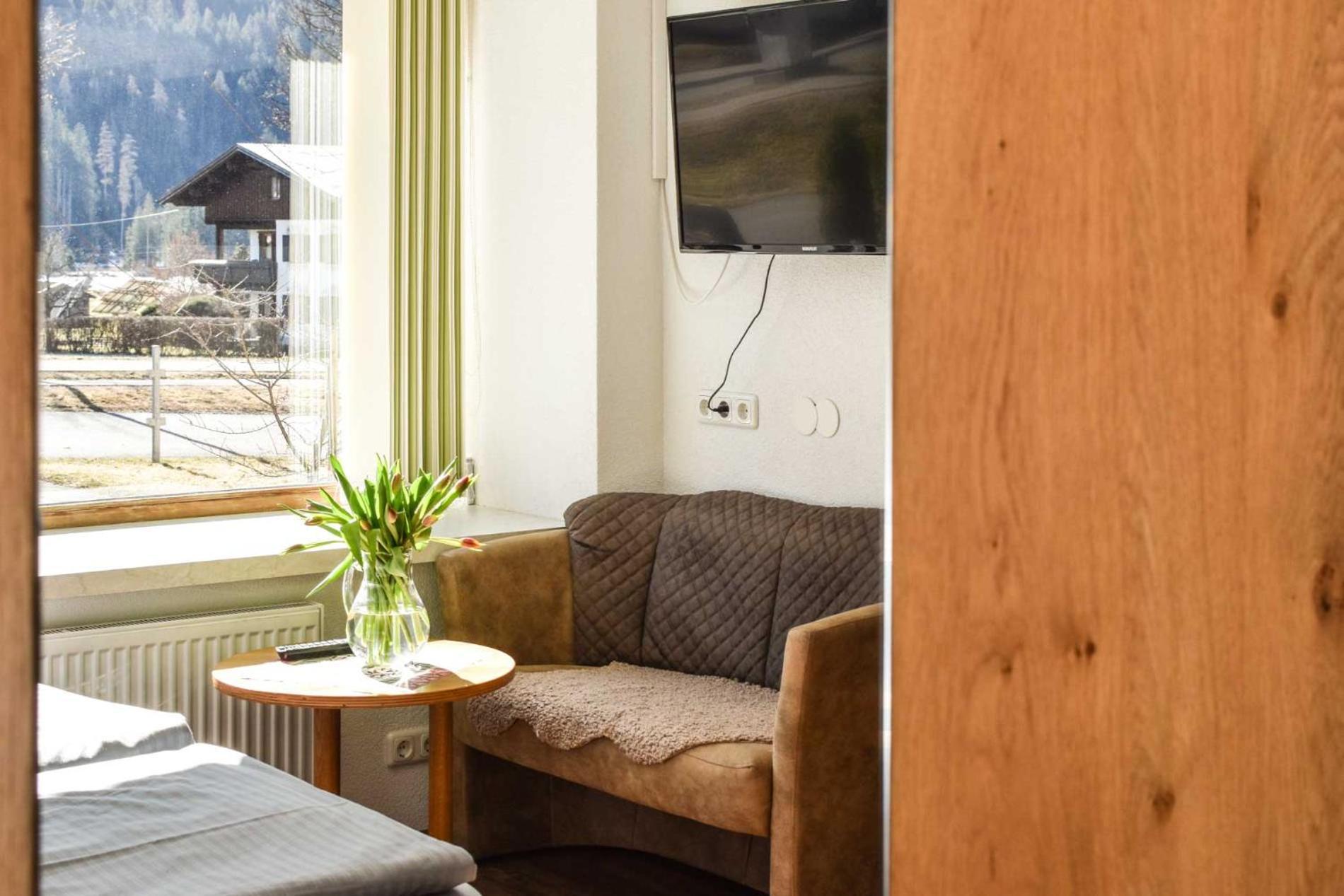 Appartements Schwarzer Adler Elbigenalp Luaran gambar