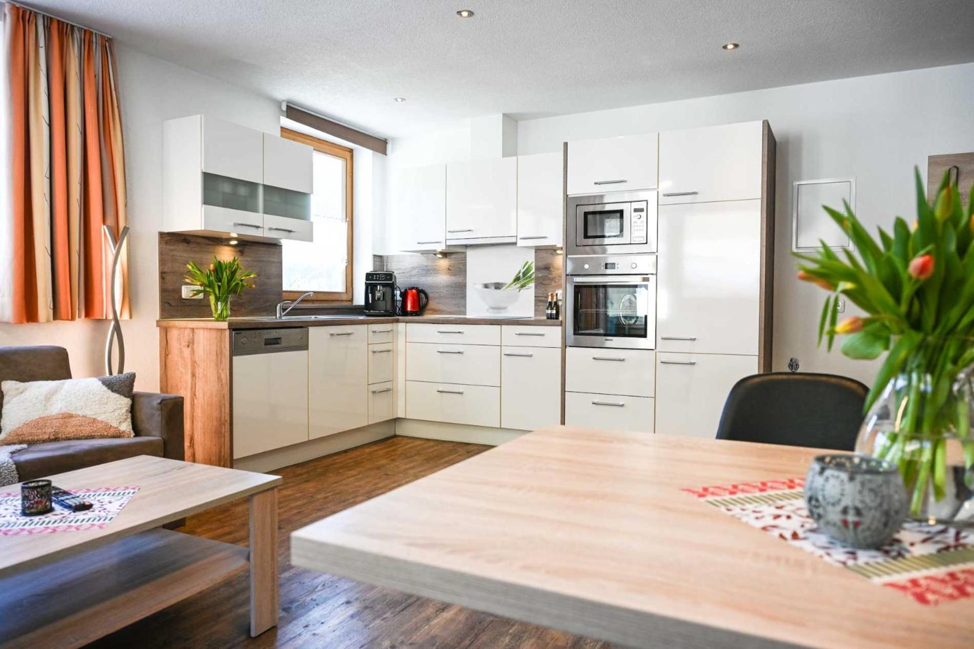 Appartements Schwarzer Adler Elbigenalp Luaran gambar