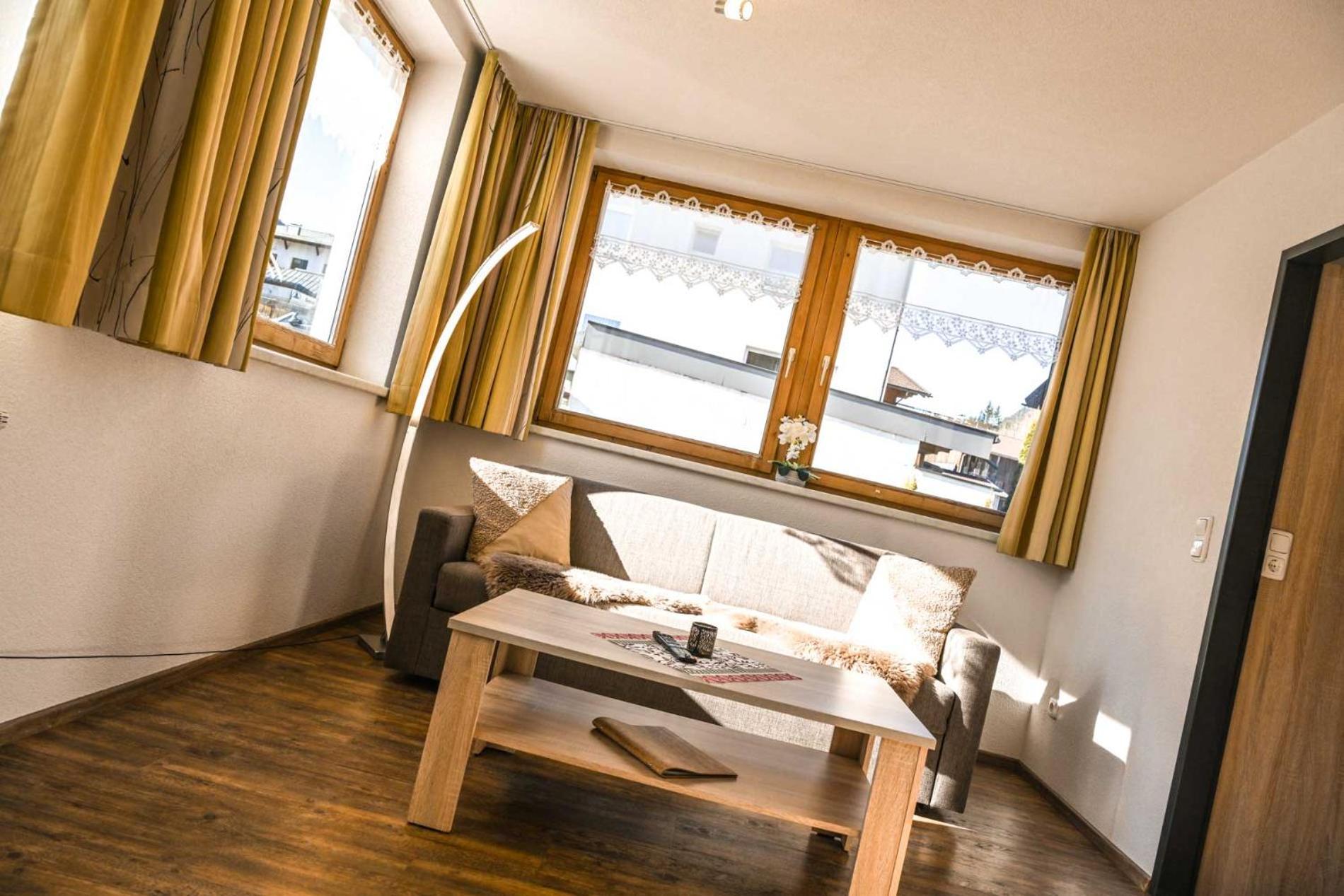 Appartements Schwarzer Adler Elbigenalp Luaran gambar